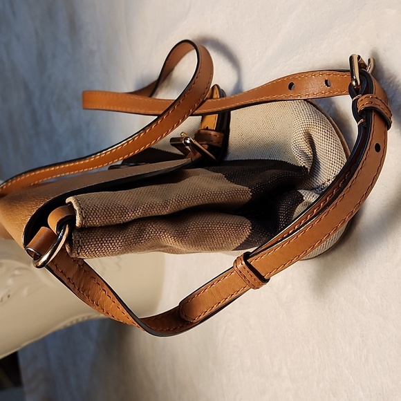 Burberry bag - Picture 5 of 13